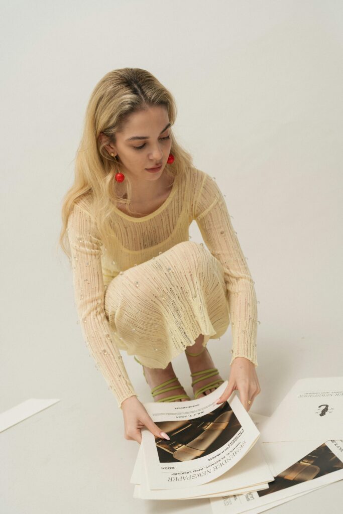 Błyszczące sukienki w modzie Blyszczace sukienki w modzie